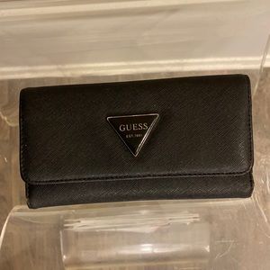 Guess triple fold wallet